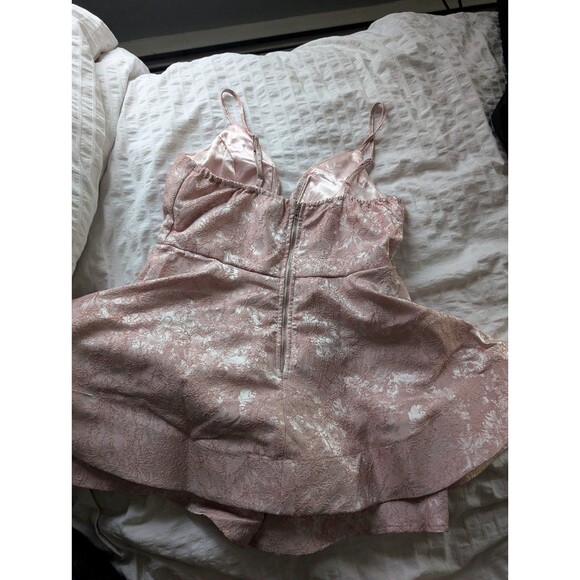 Windsor pink mini dress romper - Picture 5 of 5